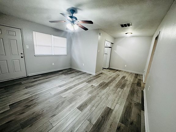 5th image of 2875 Iowa St #B