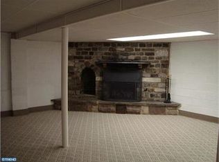 1406 Salem Rd, Burlington, NJ 08016