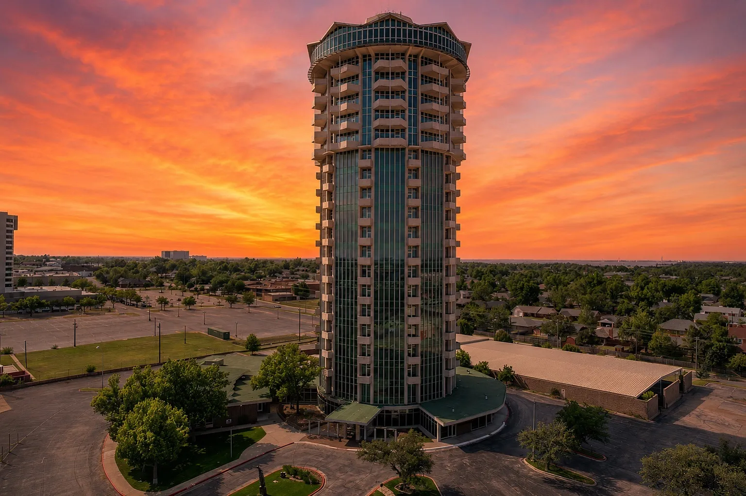 1 bed, 1.5 bath, 1348 sqft, $2,455 — Photo 1