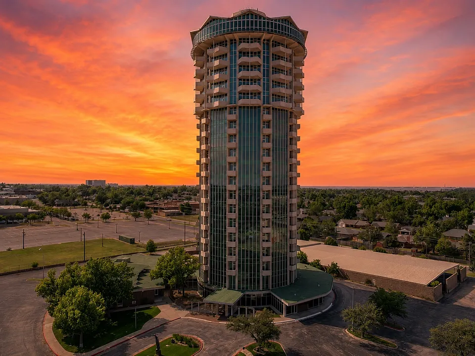 5900 Mosteller Dr #111
