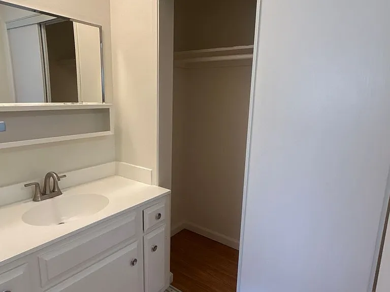 1010 S Atlantic Blvd — Photo 7