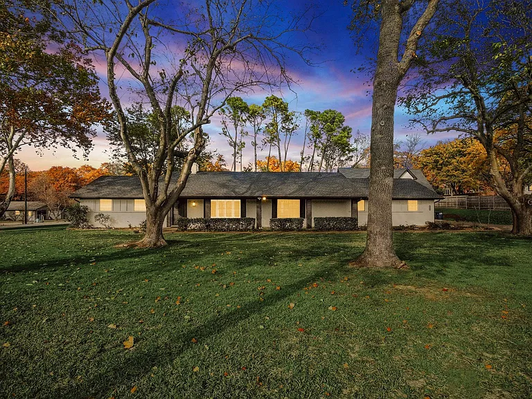 1201 Melissa Dr — Photo 49