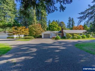 420 N 13th St, Lyons, OR 97358