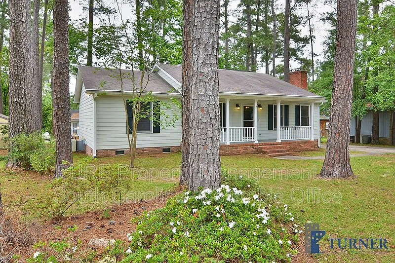 3 bed, 2.0 bath, 1296 sqft, $1,625 — Photo 3