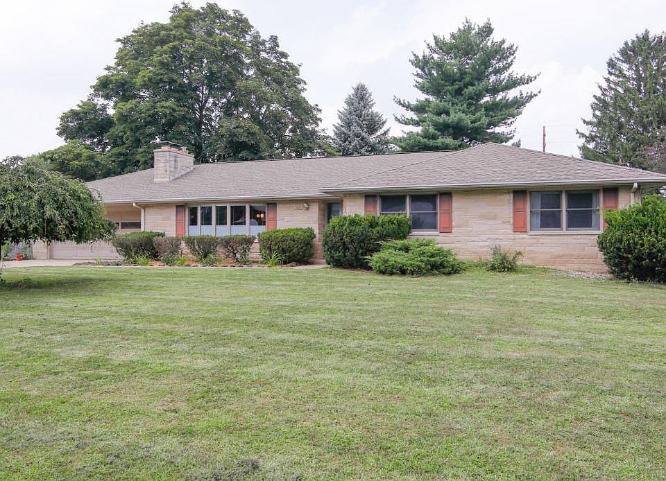 602 Landsdowne Ave-101
