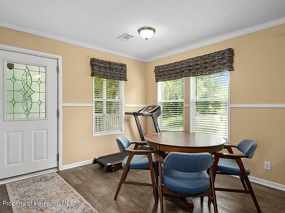 5th image of 32344 Marchmont Cir