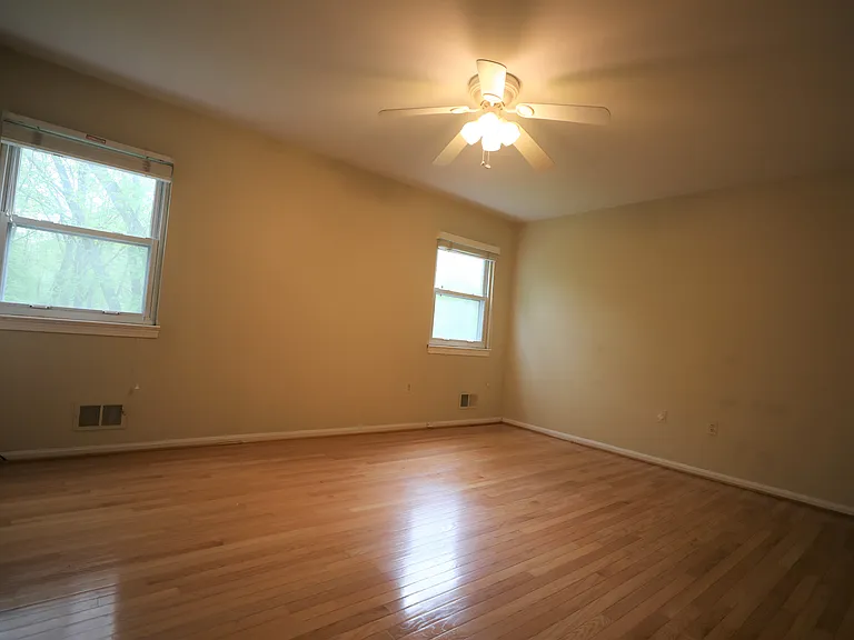 10052 Colebrook Ave — Photo 19