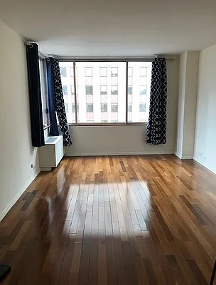 Rented by New York Zone Property Inc | media 15