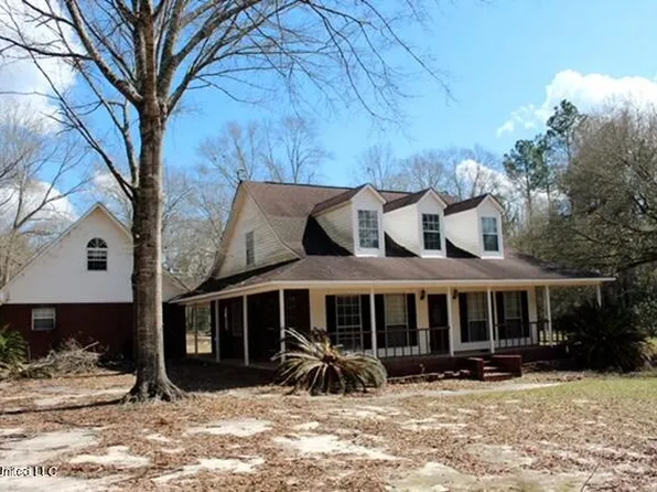 1520 E Kallsten Rd, Lucedale, MS 39452