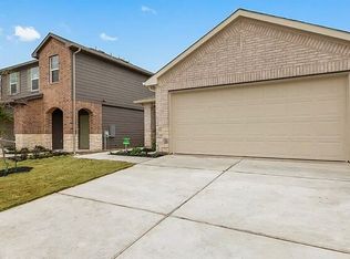 17404 Ginning Ct, Elgin, TX 78621