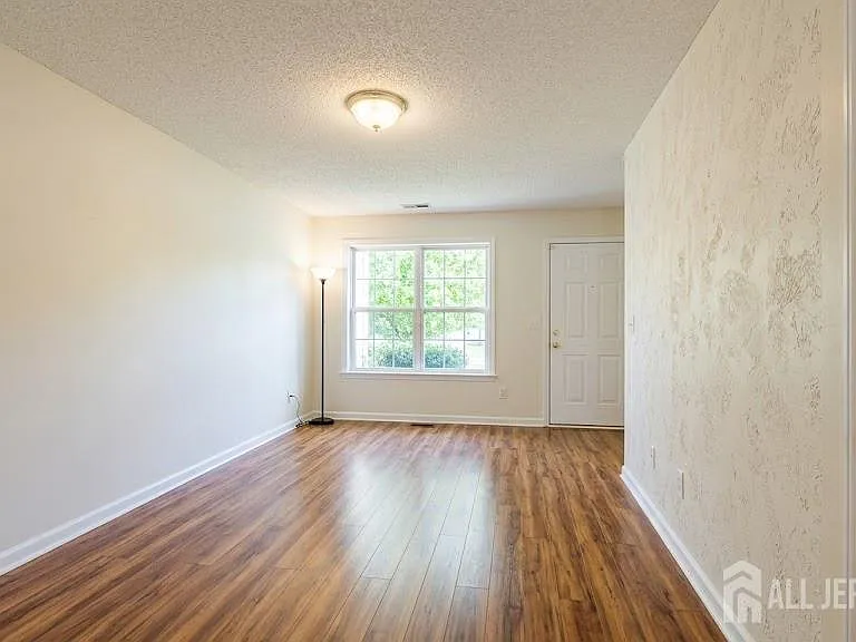 263 Prestwick Way — Photo 20