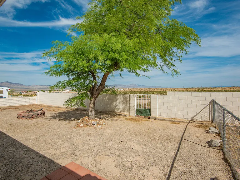 2195 E Emerald River Way — Photo 39