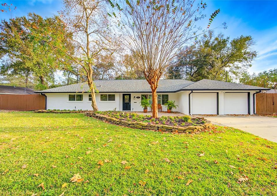 1st image of 8439 Westview Dr