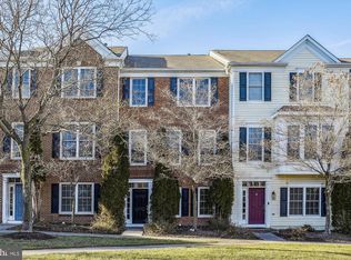 2481 Walnut Rocker Ln, Herndon, VA 20171