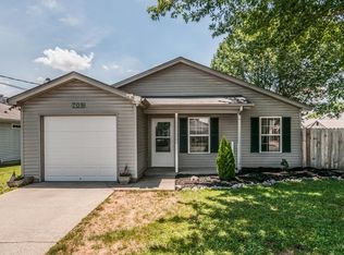 709 Lou Gehrig Cir, La Vergne, TN 37086