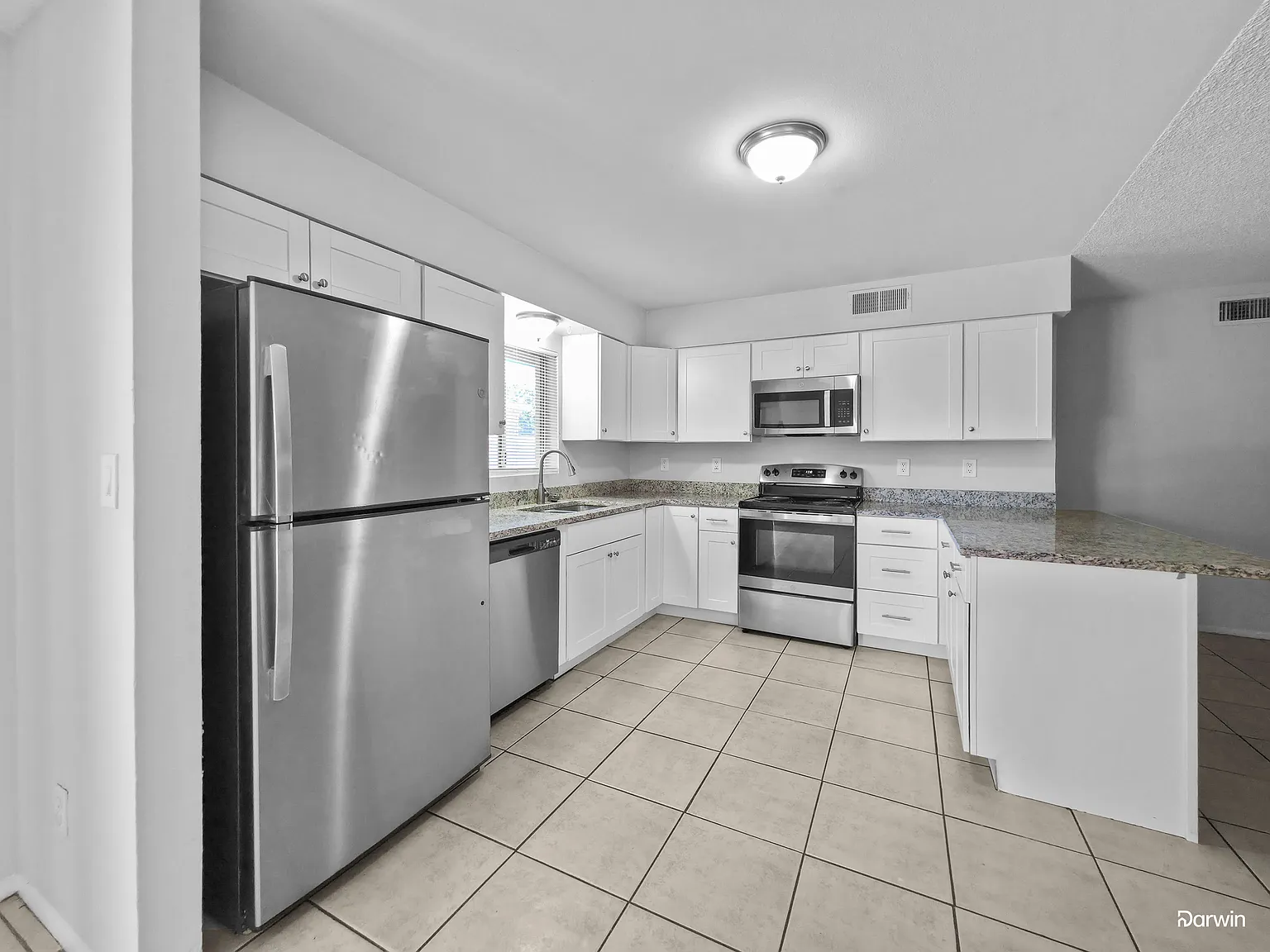 4 bed, 2.0 bath, 1720 sqft, $2,300 — Photo 3