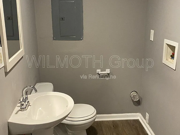1131 N Rural St #E — Photo 5