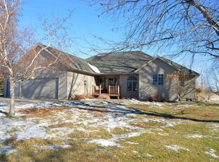 2186 230th Ave, Milford, IA 51351