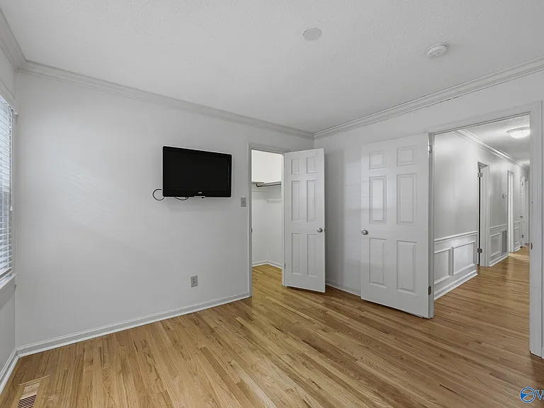 815 Baylor Dr SE — Photo 29