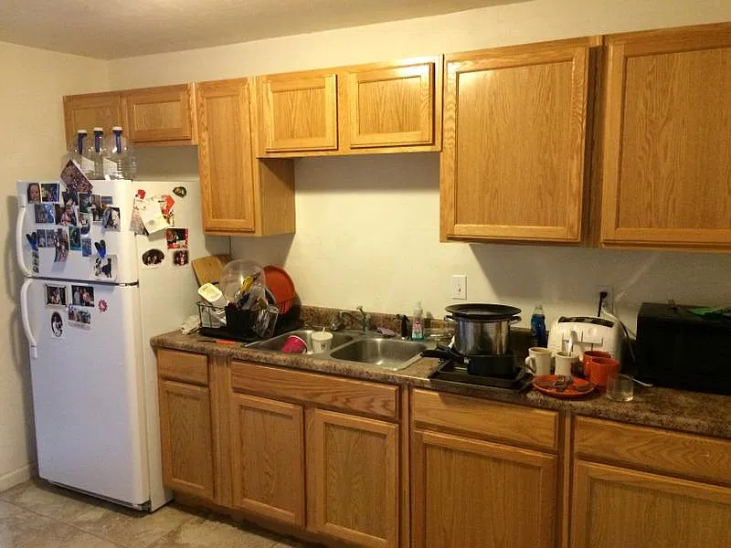 5 bed, 2200 sqft, $2,995 — Photo 4