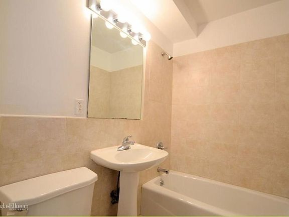 2nd image of 895 Pacific St APT 2A