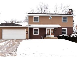 2846 Pacific St, Davenport, IA 52804