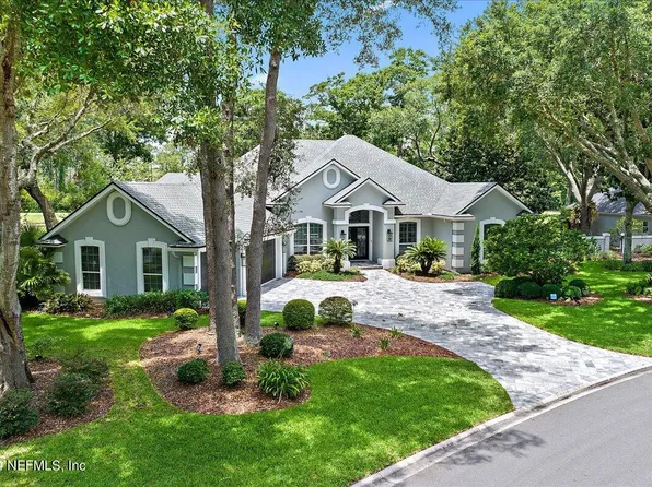 806 CHICOPIT Lane, Jacksonville, FL 32225