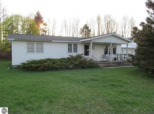 9644 S 8 Mile Rd, Mc Bain, MI 49657