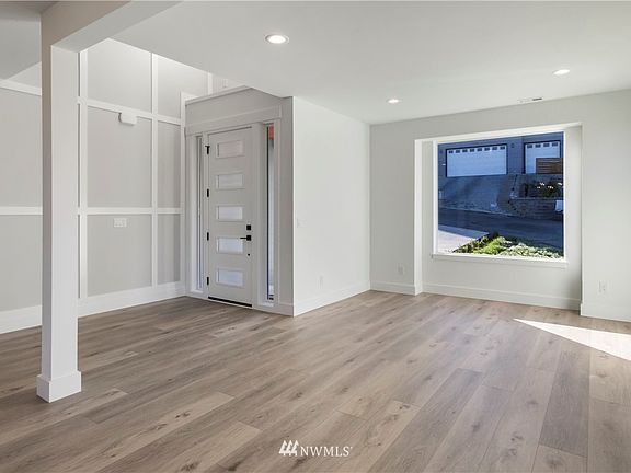 3rd image of 113 67th Avenue Ct E
