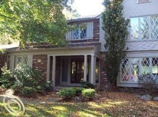 30115 Mayfair Rd, Farmington Hills, MI 48331