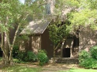 83 Litchfield Ln, Houston, TX 77024