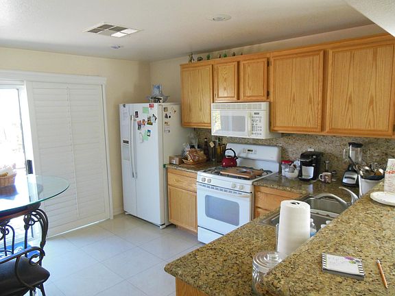 3rd image of 10622 Calico Pines Ave