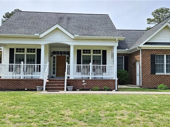 461 Meadow Dr, Tappahannock, VA 22560