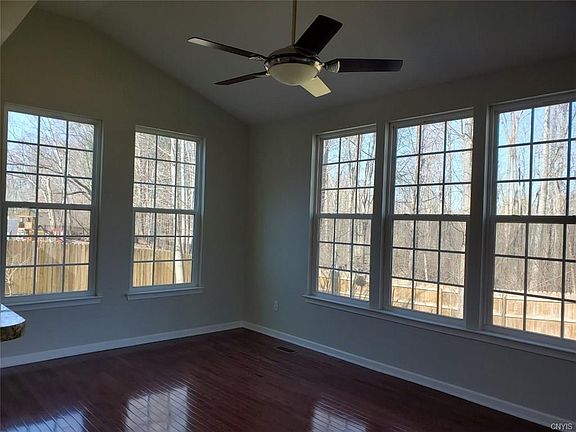 3rd image of 4441 Millstream Dr