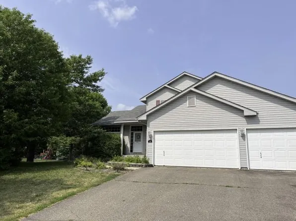 701 Heritage Trl, Jordan, MN 55352