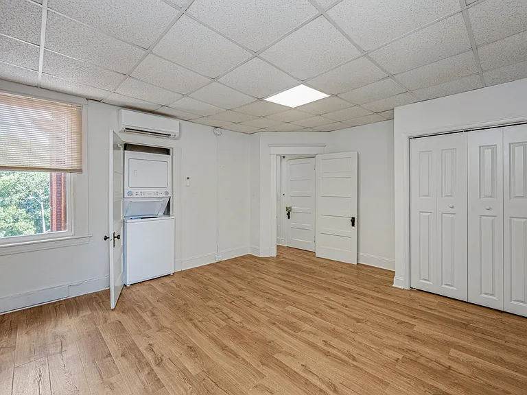 111 W 29th St #3F — Photo 1