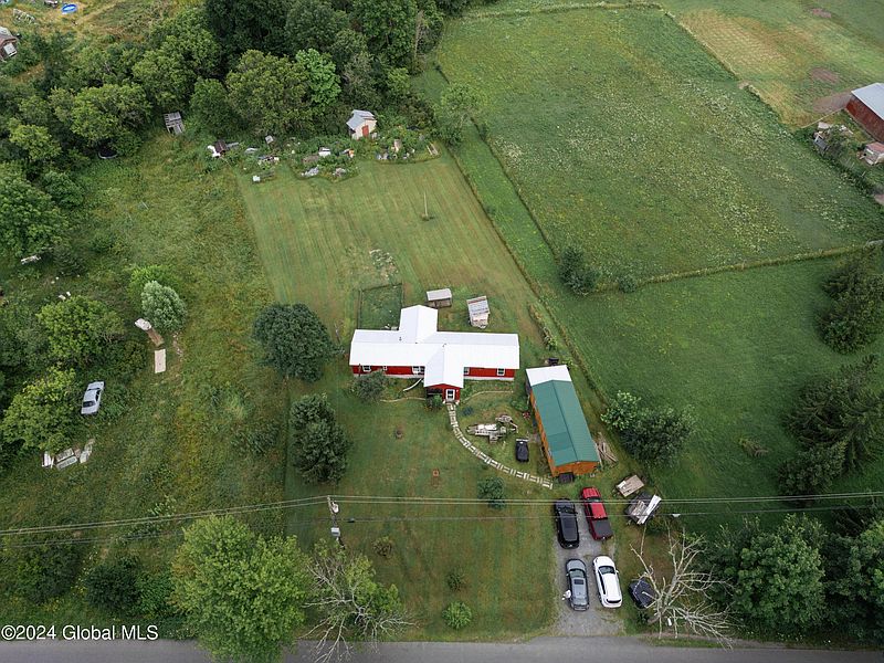 2nd image of 212 Pleasant Valley Road