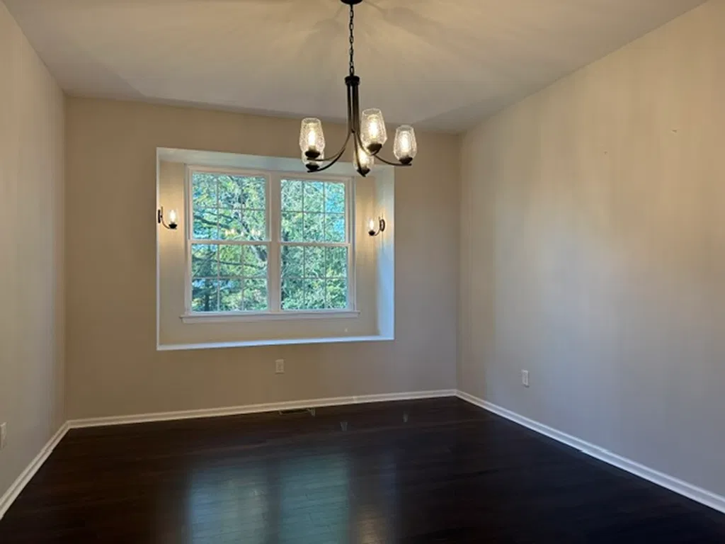 4 bed, 2.5 bath, 2350 sqft, $3,250 — Photo 4