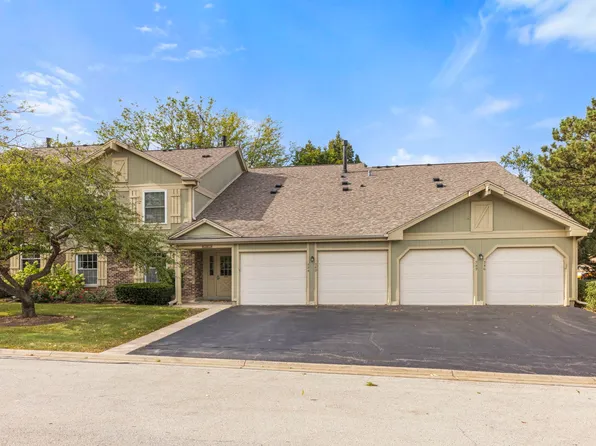 246 Thornapple Ct #2-1-10, Buffalo Grove, IL 60089