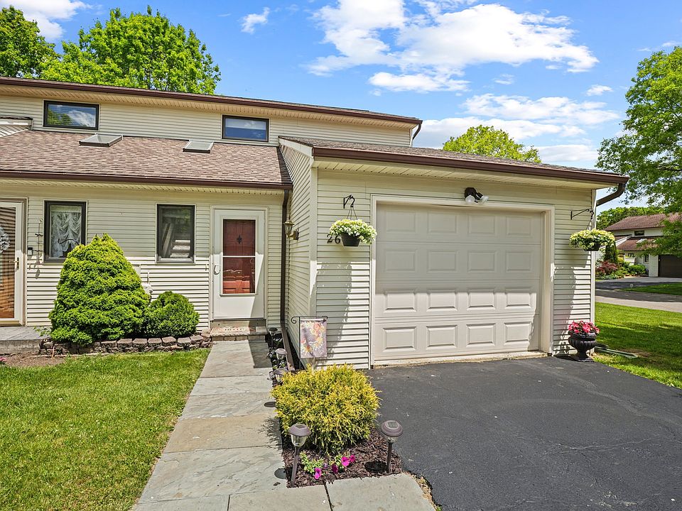 1st image of 265 Vivian Ln
