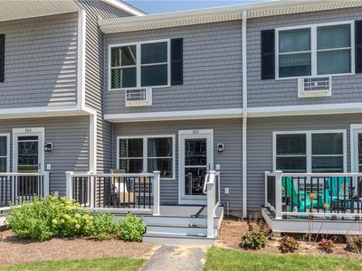 200 Post Rd APT 305, Warwick, RI, 02888