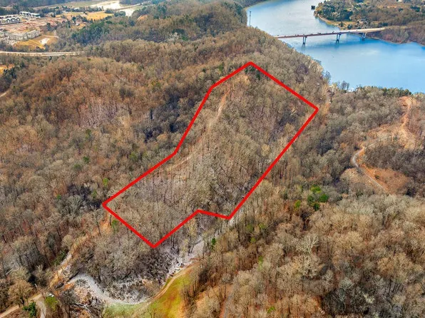 4129 Bear Hollow Loop, Louisville, TN 37777