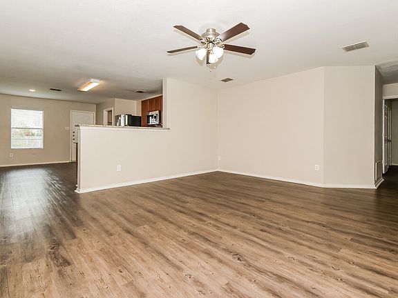 4th image of 1117 Augustin Dr