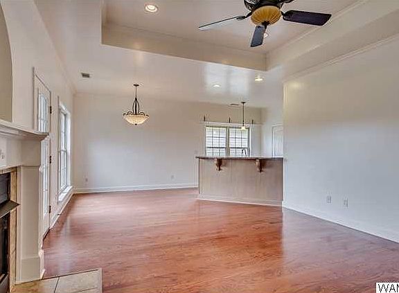 5th image of 5121 Windsor Ln