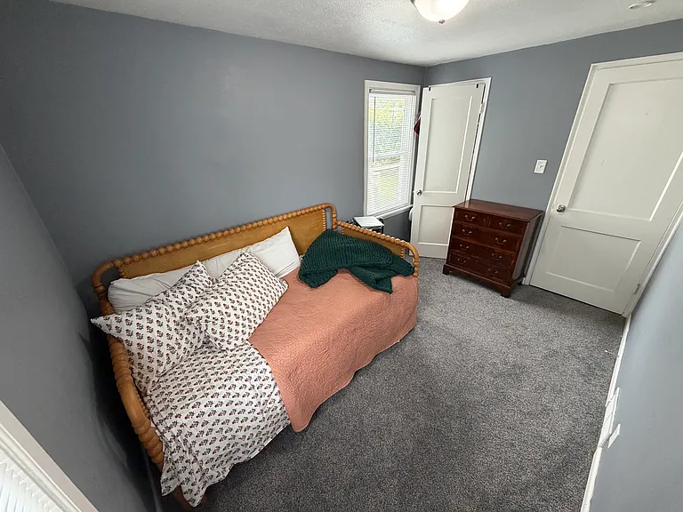 Bedroom #2 (fits king-sized bed)