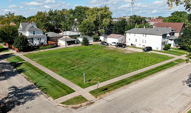1st image of 212 S 6th Ave