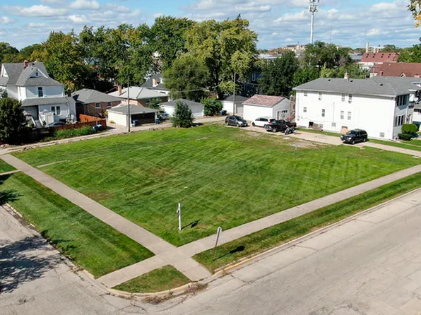 212 S 6th Ave, Maywood, IL 60153