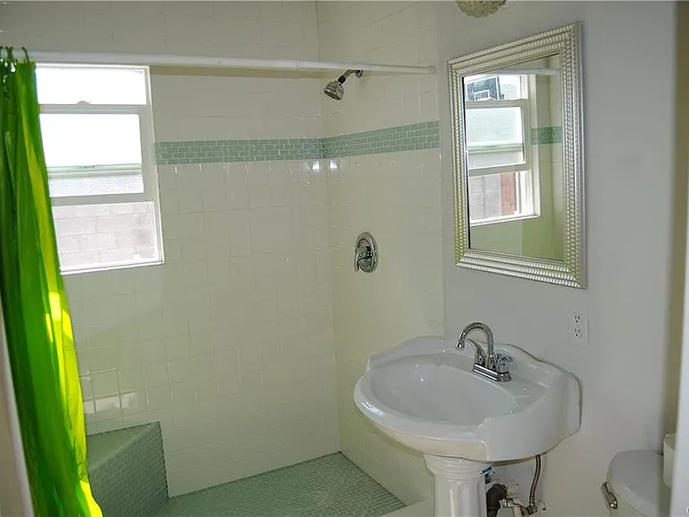 6818 Rhea Ave — Photo 3
