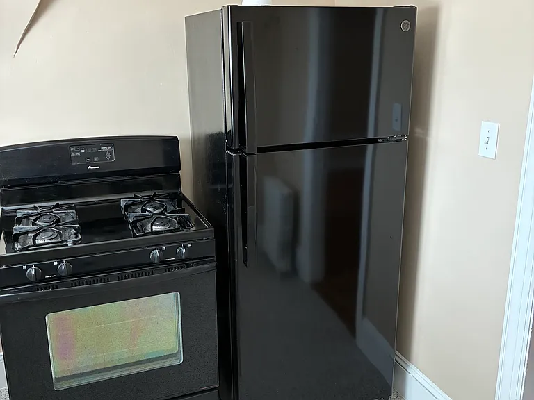 131 Irving Ave #3 — Photo 7
