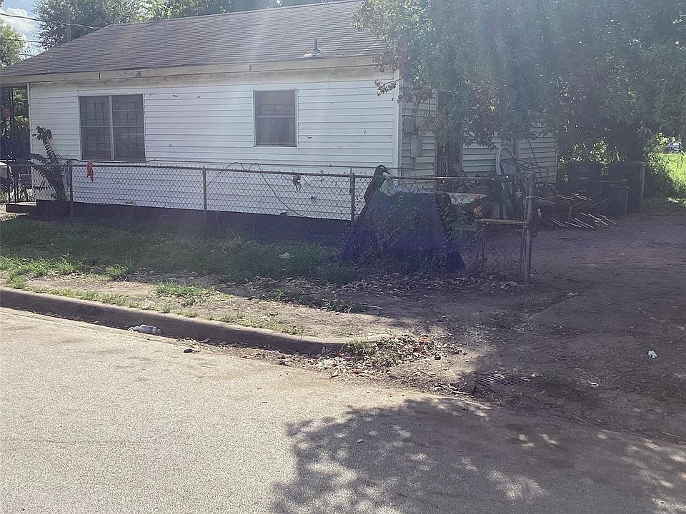 1st image of 3450 Drew St